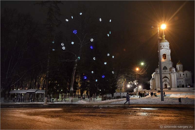 Новогодняя иллюминация в городе Владимире
