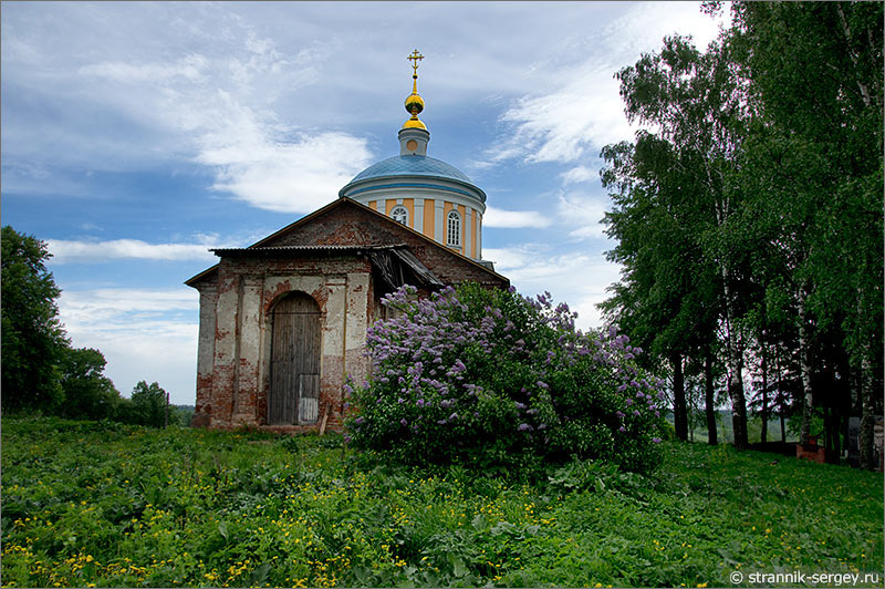 село Рюминское церковь Тихвинской иконы Божией Матери