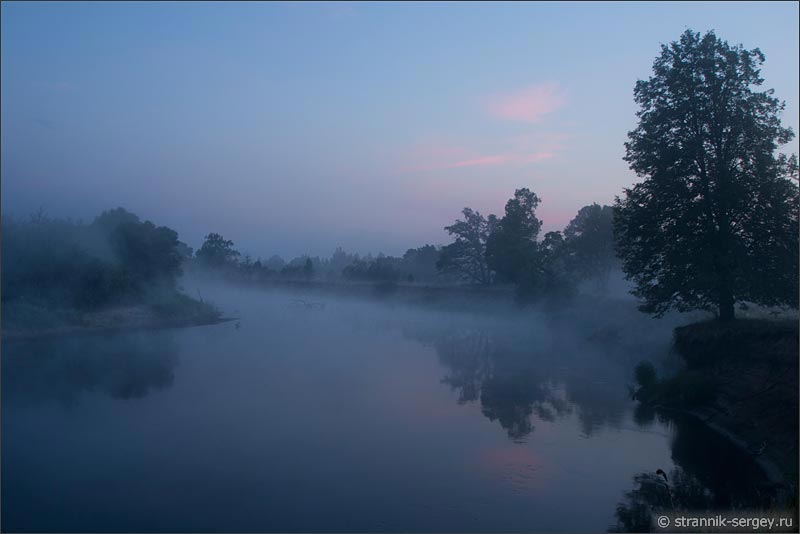 Рассвет река туман розовые облака восход солнца