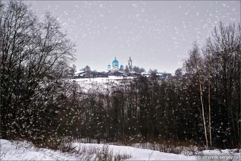 Снегопад: Духовская церковь в селе Новое