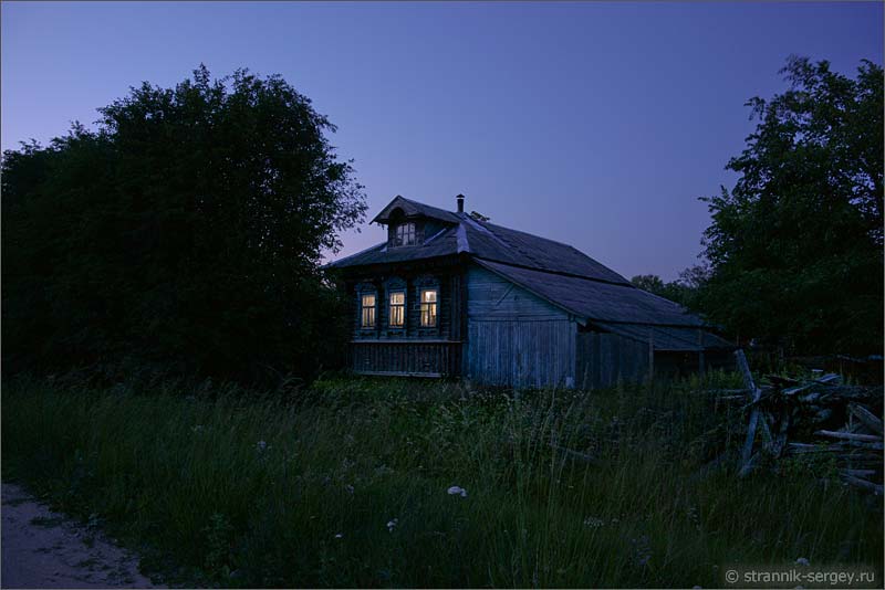 Фото села Апухтино ночью