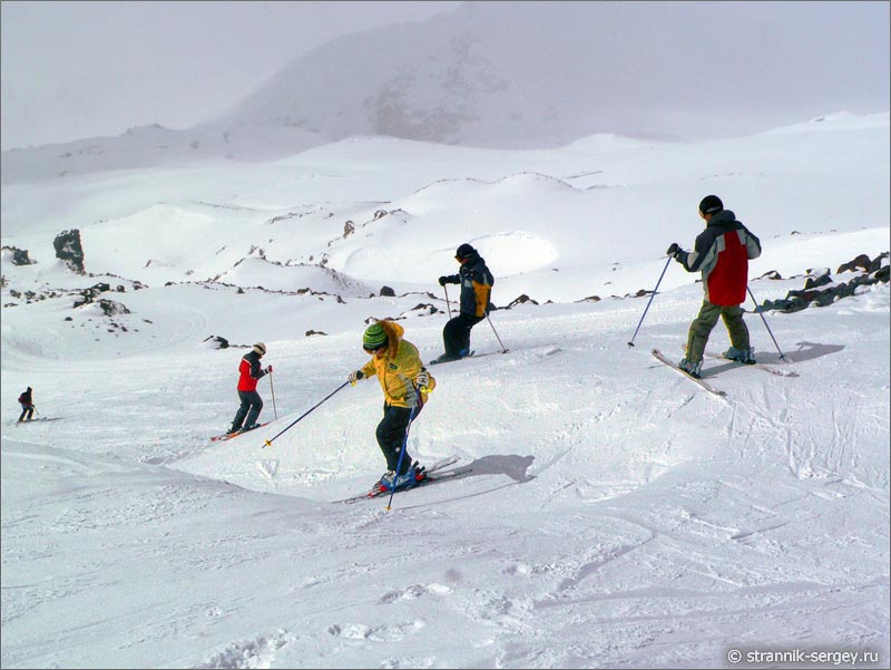 Гора Эльбрус катание на горных лыжах